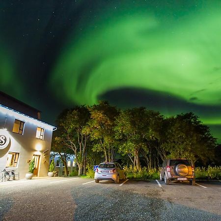 Skjaldarvik Guesthouse Akureyri Buitenkant foto