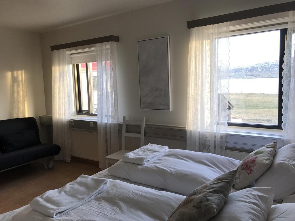 Skjaldarvik Guesthouse Akureyri Buitenkant foto
