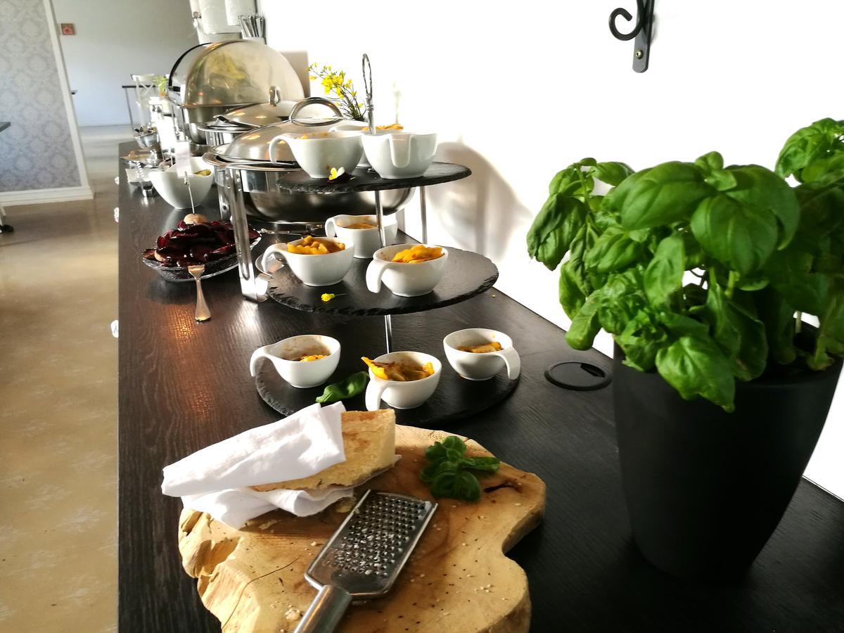 Skjaldarvik Guesthouse Akureyri Buitenkant foto